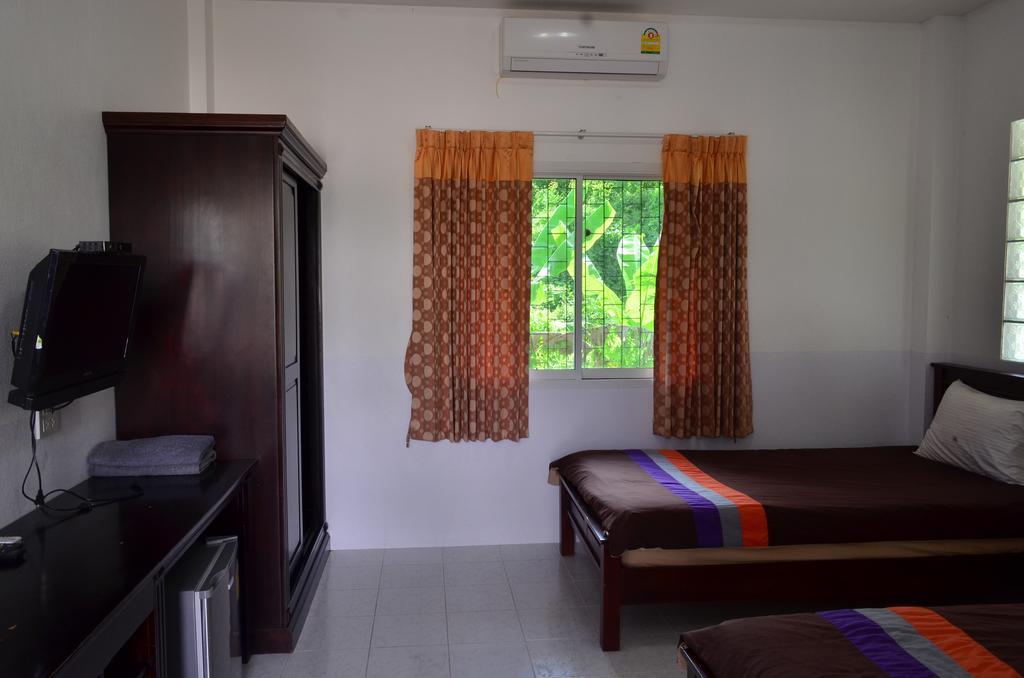 Baansuan Rimnam Resort Krabi town Extérieur photo