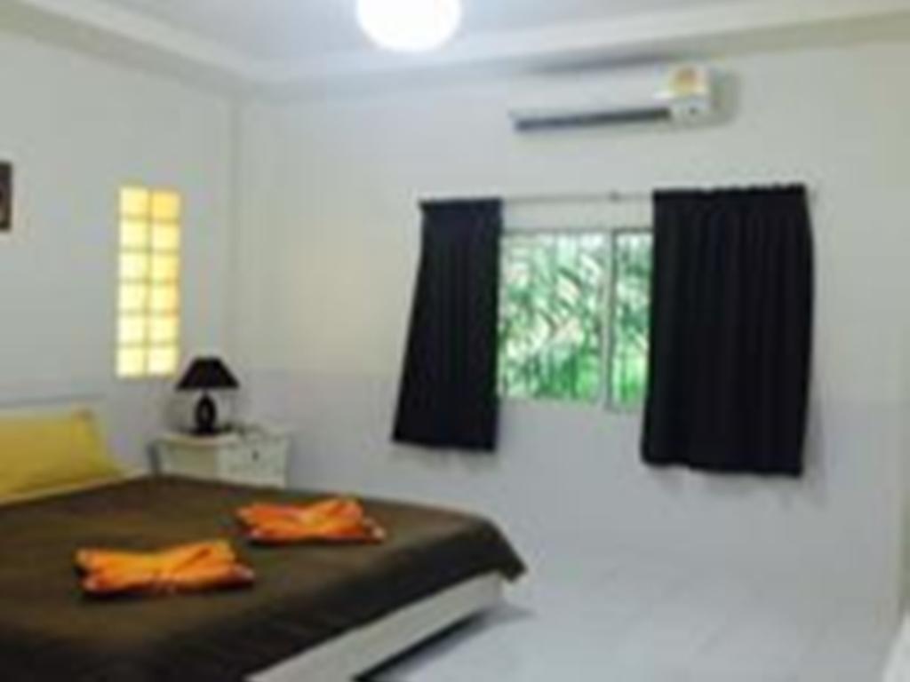 Baansuan Rimnam Resort Krabi town Extérieur photo