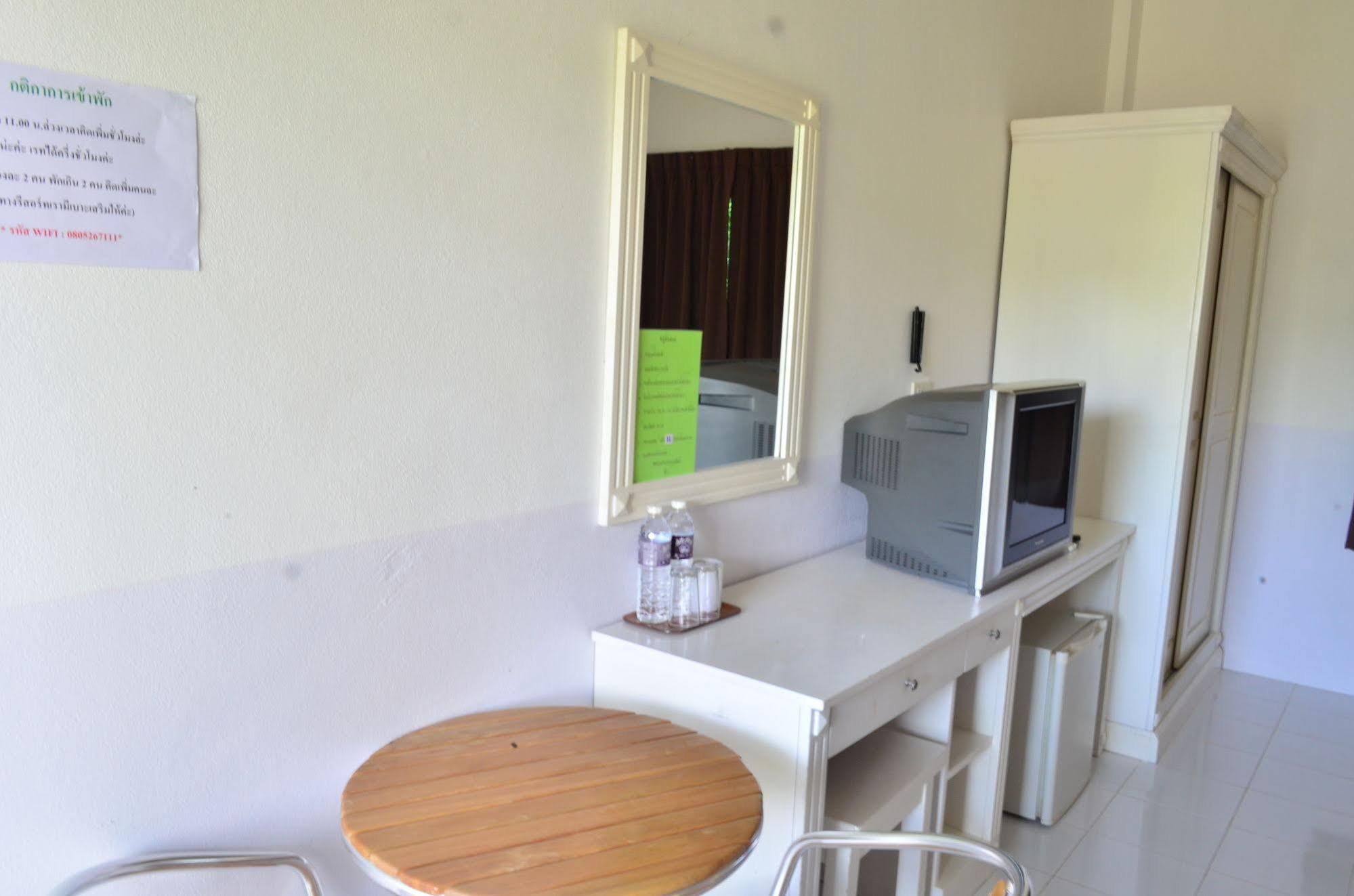 Baansuan Rimnam Resort Krabi town Extérieur photo