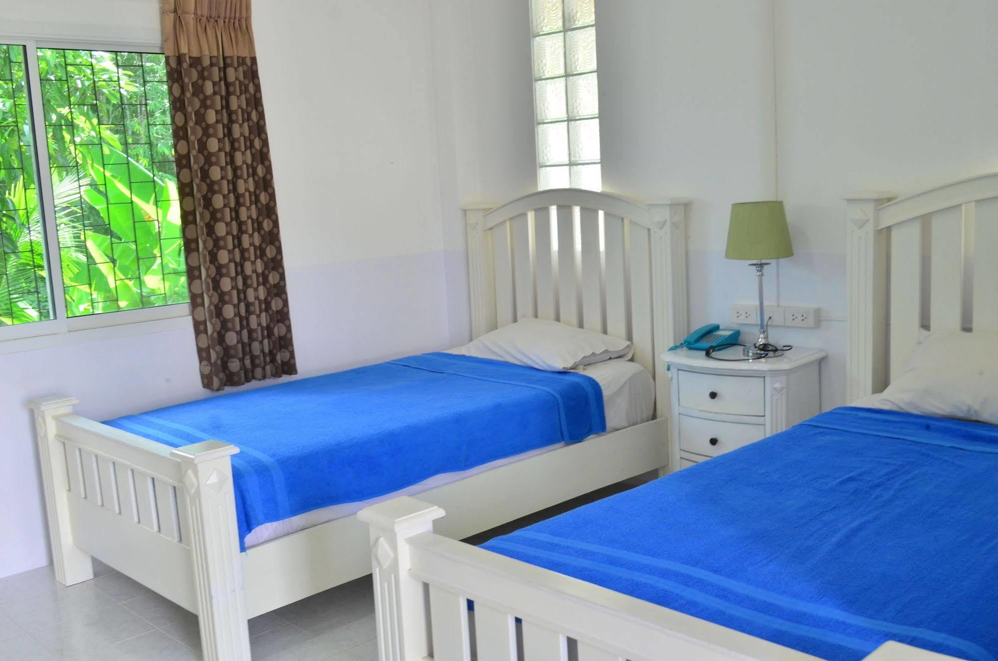 Baansuan Rimnam Resort Krabi town Extérieur photo